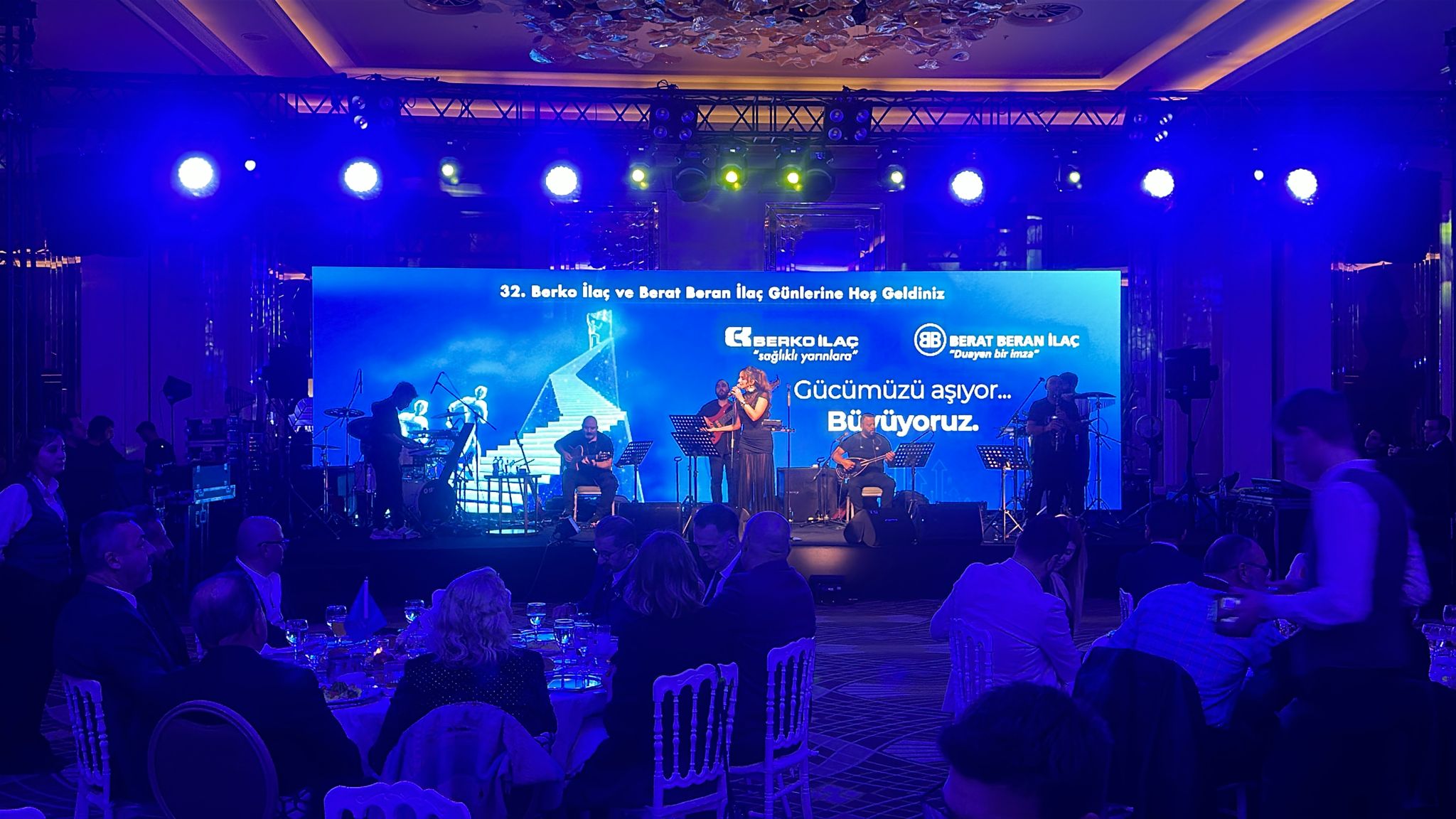 Öykü Gürman Canlı Müzik